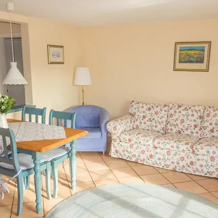 Schloesschen Im Weinberg * מיירסבורג