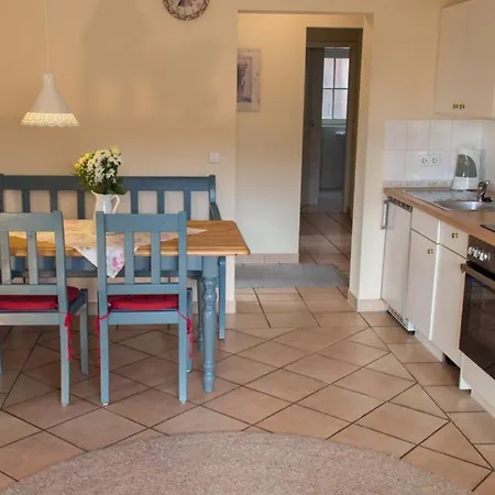 Schloesschen Im Weinberg מיירסבורג