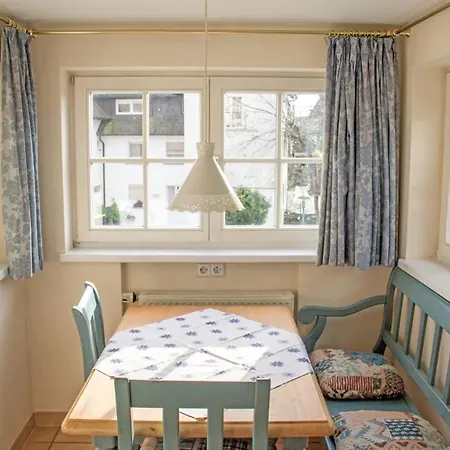 Schloesschen Im Weinberg *